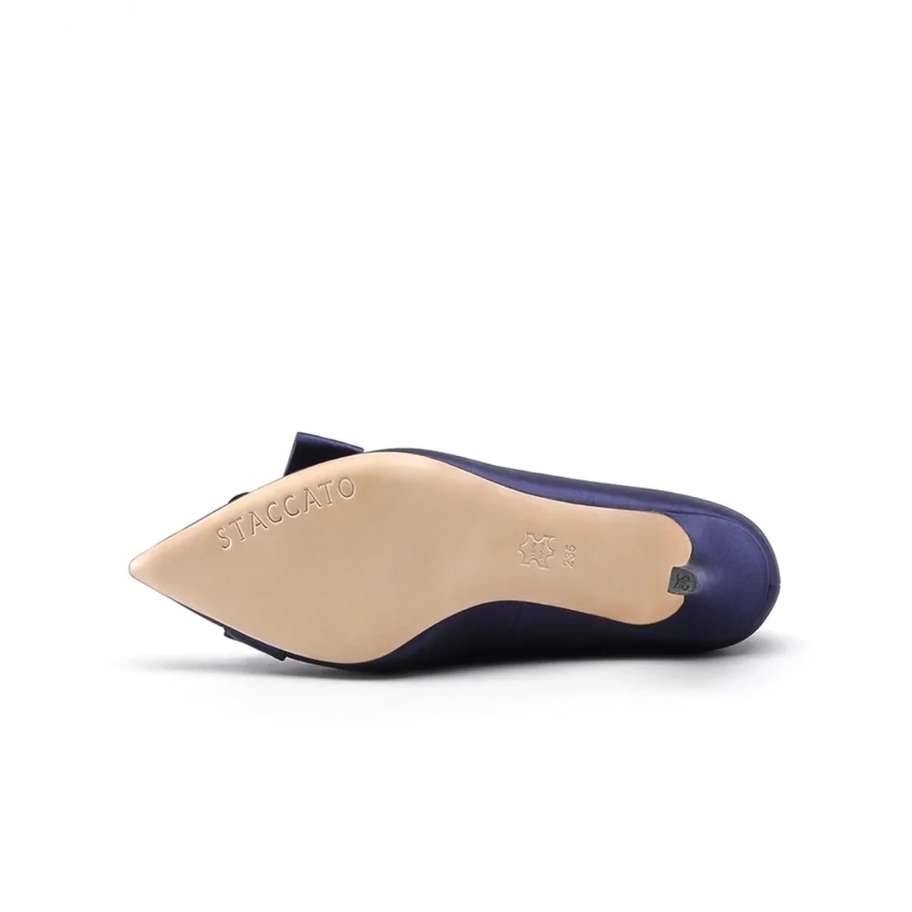 EUC | Sticcato | Elegant Blue Satin Pumps - Picture 6 of 13
